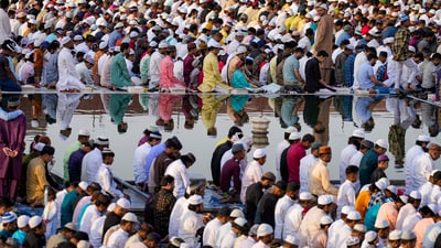 Eid-ul-Fitr marks the month-long Ramzan fasting and the beginning of Shawwal which is the tenth month per the Islamic calendar. (PTI) Eid-ul-Fitr marks the month-long Ramzan fasting and the beginning of Shawwal which is the tenth month per the Islamic calendar. (PTI)