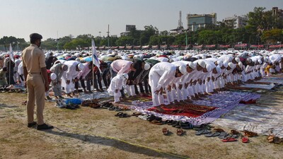 Eid-Ul-Fitr is being observed across the country today, April 22. On the occasion, Muslims across India as well as different parts of the world are celebrating the festival by offering namaz. (PTI) Eid-Ul-Fitr is being observed across the country today, April 22. On the occasion, Muslims across India as well as different parts of the world are celebrating the festival by offering namaz. (PTI)