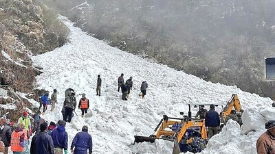 The trekkers are returning safely, said Sikha Suyal, disaster management officer at Bageshwar. The trekkers are returning safely, said Sikha Suyal, disaster management officer at Bageshwar.