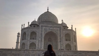 Agra is a popular tourist spot known for the Taj Mahal. However, visiting during summers can be uncomfortable due to the high temperatures and intense sunlight. Though the monument looks breathtaking throughout the year, it's advisable to plan a visit during a cooler season if you're sensitive to the heat. (HT photo)