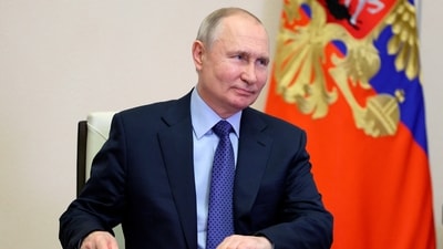 Russia announced the expulsion of "more than 20" German diplomats. (via REUTERS)
