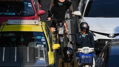 Thailand Heat Wave: Motorbike riders wait at the traffic light as temperatures hit a record 45.4 degrees Celsius (113.7 Fahrenheit) in Bangkok, Thailand. (Reuters)