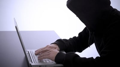 A cyber fraudster allegedly hacked the company’s mail id and sent a mobile deactivation request to the network service provider company. (REPRESENTATIVE PIC)