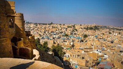 Jaisalmer, famously called the Golden city of India for its stunning yellowish-golden sand, is a magnificent destination in Rajasthan. The city is renowned for its awe-inspiring sand dunes; however, during summers, the temperature in Jaisalmer can soar up to 42°C, making it an unfavorable time to visit unless you are comfortable with extremely hot weather. Therefore, if you prefer milder temperatures, it would be wise to skip Jaisalmer during the summer season. (Wikipedia)