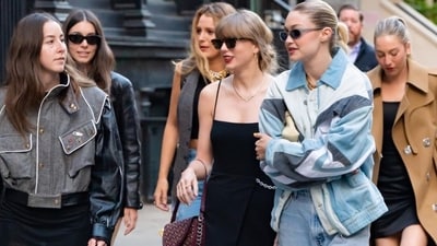 Taylor Swift with Gigi Hadid, Blake Lively and the Haim sisters. Taylor Swift with Gigi Hadid, Blake Lively and the Haim sisters.