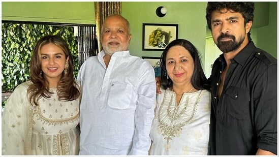 Huma Qureshi celebrated Eid-Ul-Fitr with her family. She shared images and a video from her celebration and captioned her post, "The annual Eid photo of the Qureshi’s..&nbsp;(Instagram/@iamhumaq)