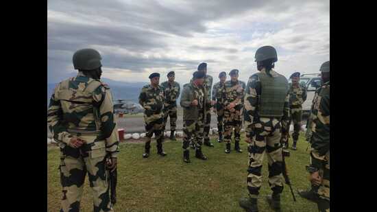 The director general (DG) of the Border Security Force (BSF), Dr SL Thaosen visited the BSF headquarters at Rajouri on Friday to review the security scenario in the wake of Poonch terror attack on an army truck that left five soldiers dead and another injured. (HT Photo)
