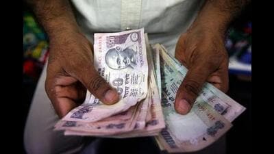 Haryana chief minister Manohar Lal Khattar on Sunday announced to increase pension of retired journalists from ₹10,000 to ₹11,000, saying that now the pension amount of journalists will increase in proportion to the increase in DA annually on automation mode. (REUTERS File Photo/ Representational image) Haryana chief minister Manohar Lal Khattar on Sunday announced to increase pension of retired journalists from ₹10,000 to ₹11,000, saying that now the pension amount of journalists will increase in proportion to the increase in DA annually on automation mode. (REUTERS File Photo/ Representational image)