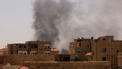 Smoke is seen rise from buildings during clashes between the paramilitary Rapid Support Forces and the army in Khartoum North, Sudan. April 22, 2023. REUTERS/ Mohamed Nureldin Abdallah (REUTERS)
