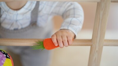 Collaboration and teamwork: Montessori education encourages children to work together in collaborative and supportive environments. By fostering a sense of community and encouraging children to work together on projects and activities, Montessori schools help children develop strong teamwork and collaboration skills that will serve them well throughout their lives. (Unsplash)