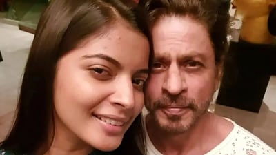 Model Navpreet Kaur got to spend an evening with Shah Rukh Khan and his family at Mannat. Model Navpreet Kaur got to spend an evening with Shah Rukh Khan and his family at Mannat.