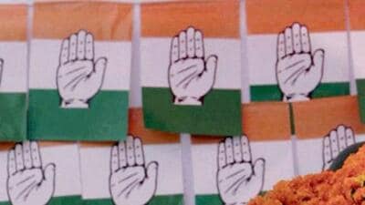Anyatullah Rather, a prominent leader and founder member of the Azad-led Democratic Progressive Azad Party, joined the Congress party. Anyatullah Rather, a prominent leader and founder member of the Azad-led Democratic Progressive Azad Party, joined the Congress party.