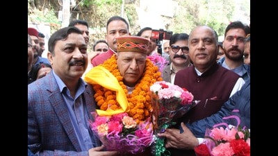 Former chief minister Jai Ram Thakur and ex-BJP state chief Suresh Kashyap welcome BJP state chief Rajeev Bindal on his arrival at the BJP state office in Shimla on Monday. (Deepak Sansta/HT) Former chief minister Jai Ram Thakur and ex-BJP state chief Suresh Kashyap welcome BJP state chief Rajeev Bindal on his arrival at the BJP state office in Shimla on Monday. (Deepak Sansta/HT)