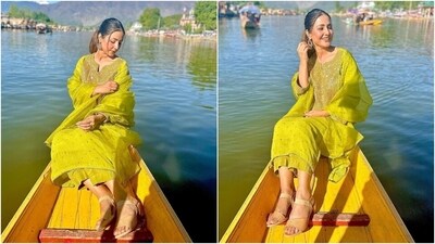 Hina posted pictures of her Shikara ride with the caption, "This time was like a therapy, my Shikara and Dal Lake...Eternally captivated by the rawness of this place #kashmir." The sunkissed photos show her sitting on a boat while soaking up the morning sun and serving beautiful poses for the camera. (Instagram) Hina posted pictures of her Shikara ride with the caption, "This time was like a therapy, my Shikara and Dal Lake...Eternally captivated by the rawness of this place #kashmir." The sunkissed photos show her sitting on a boat while soaking up the morning sun and serving beautiful poses for the camera. (Instagram)