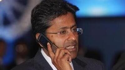 The apex court closed the contempt proceedings against him with a stern warning. (HT file image) The apex court closed the contempt proceedings against him with a stern warning. (HT file image)