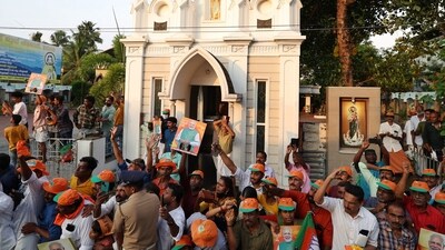 A swarm of crowd, including BJP workers and supporters queued up on either sides of the road to see PM Modi (Twitter) A swarm of crowd, including BJP workers and supporters queued up on either sides of the road to see PM Modi (Twitter)