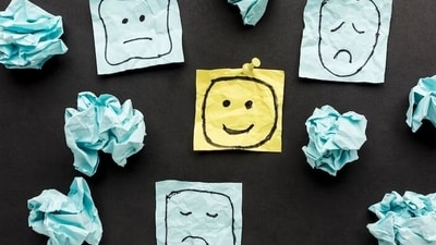 4. Accept and process your emotions: It's important to allow yourself to feel all the emotions that come with a breakup, from sadness to anger to regret. Processing these emotions and allowing yourself to feel them fully can help you move on more effectively. (Freepik)