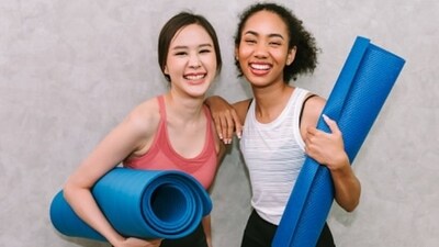 2. Connect with friends: Being around loved ones who care about you and can support you can help you feel less alone during this tough time. Whether it's a shoulder to cry on or just someone to chat with, connecting with friends can provide much-needed comfort and companionship. (Unsplash)