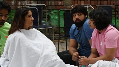 Wrestlers Vinesh Phogat, Sakshi Malik and others engaged in a discussion. (HT Photo) Wrestlers Vinesh Phogat, Sakshi Malik and others engaged in a discussion. (HT Photo)
