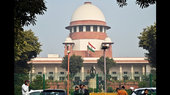 On March 2, the Supreme Court (SC) collegium, comprising of three senior-most judges, recommended the elevation of Moxa Kiran Thakker as a judge in the Gujarat high court (HC). (A)