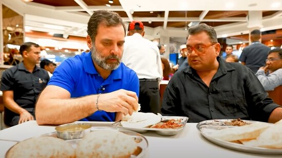 Rahul Gandhi with food journalist Kunal Vijayakar. (Screengrab/YT)