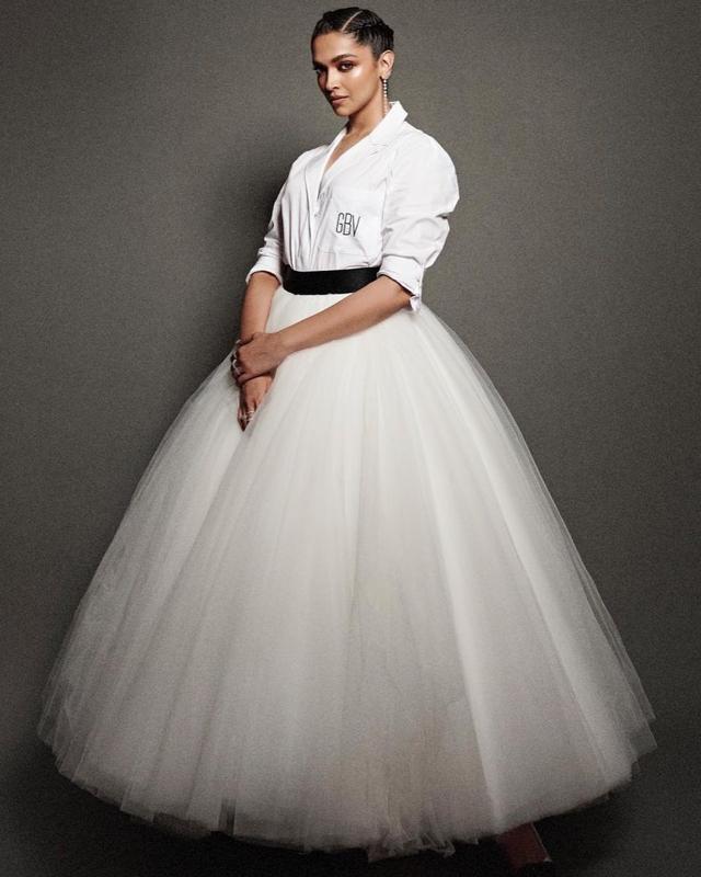 Deepika Padukone kept it classy in a white tulle skirt with a white shirt (Photo: Instagram) Deepika Padukone kept it classy in a white tulle skirt with a white shirt (Photo: Instagram)