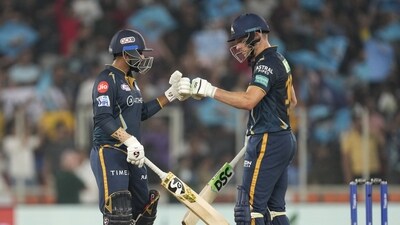 Both the batsmen were denied fifties but it was raining sixes by the end of the innings and the left-handed Tewatia joined in the charge in his team's highest IPL total. (AP) Both the batsmen were denied fifties but it was raining sixes by the end of the innings and the left-handed Tewatia joined in the charge in his team's highest IPL total. (AP)