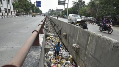 MRFs will be used to store non-combustible solid waste on a temporarily basis to facilitate sorting of different items, the official said. (HT Archive)