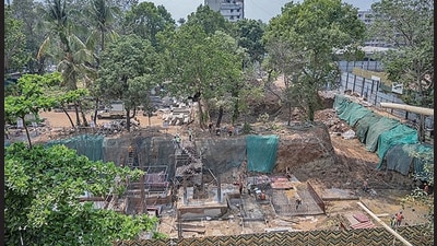 Mumbai, India - April 25, 2023: A general view of construction site behind Manav Seva Sangh, at Sion, in Mumbai, India, on Tuesday, April 25, 2023. (Photo by Satish Bate/ Hindustan Times) (Satish Bate/HT PHOTO) Mumbai, India - April 25, 2023: A general view of construction site behind Manav Seva Sangh, at Sion, in Mumbai, India, on Tuesday, April 25, 2023. (Photo by Satish Bate/ Hindustan Times) (Satish Bate/HT PHOTO)