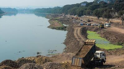Pune, India - November 30, 2022: River front project work in progress, at Bund Garden, in Pune, India, on Wednesday, November 30, 2022. (Photo by Shankar Narayan/HT PHOTO) (Shankar Narayan/HT Photo) Pune, India - November 30, 2022: River front project work in progress, at Bund Garden, in Pune, India, on Wednesday, November 30, 2022. (Photo by Shankar Narayan/HT PHOTO) (Shankar Narayan/HT Photo)