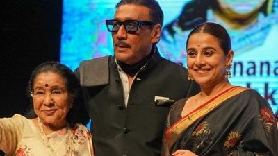 Asha Bhosle, Jackie Shroff and Vidya Balan during the Master Deenanath Mangeshkar Smruti Pratishthan Awards on Monday. (PTI) (PTI) Asha Bhosle, Jackie Shroff and Vidya Balan during the Master Deenanath Mangeshkar Smruti Pratishthan Awards on Monday. (PTI) (PTI)