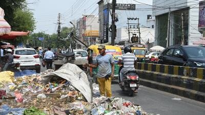 Garbage dump on Civil Lines road on Wednesday. (Parveen Kumar/HT Photo) Garbage dump on Civil Lines road on Wednesday. (Parveen Kumar/HT Photo)