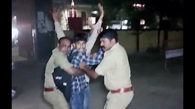 One of the three assailants who was caught soon after shooting Atiq and his brother Ashraf. (AgencyI) One of the three assailants who was caught soon after shooting Atiq and his brother Ashraf. (AgencyI)