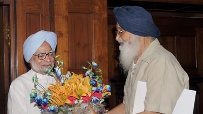 Parkash Singh Badal meets the then Prime Minister Manmohan Singh in New Delhi. (PTI) Parkash Singh Badal meets the then Prime Minister Manmohan Singh in New Delhi. (PTI)
