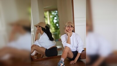 The humble Jacqueline Fernandez sat comfortably on the floor, next to a huge mirror and struck some stunning poses for the gram. (Instagram/@jacquelinef143) The humble Jacqueline Fernandez sat comfortably on the floor, next to a huge mirror and struck some stunning poses for the gram. (Instagram/@jacquelinef143)