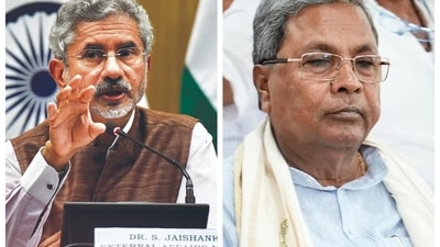 Siddaramaiah said when he raised the issue of the safety of the Indians in Sudan, he was accused of doing politics. Siddaramaiah said when he raised the issue of the safety of the Indians in Sudan, he was accused of doing politics.