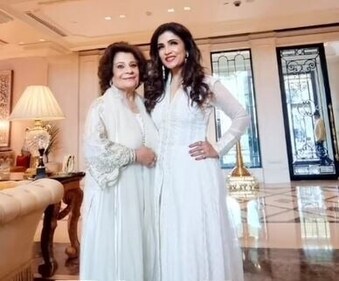 Shibani Kashyap (right) with her mom.