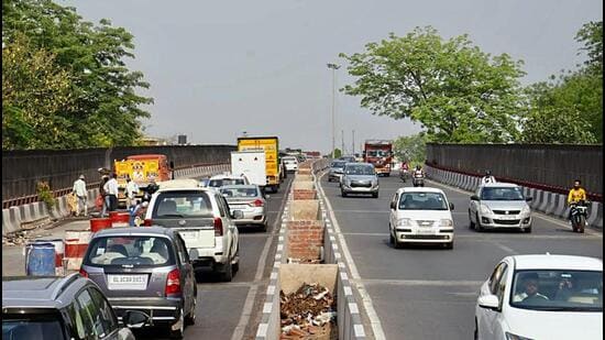 Chirag Delhi flyover on Wednesday. (ANI)