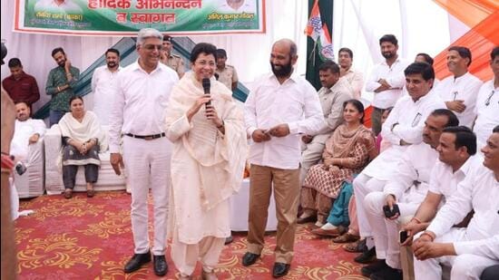Former Haryana Congress President Kumari Selja during her address at “Hath se Hath jodo” program in Yamunanagar. Later she addressed the press conference. (HT Photo)