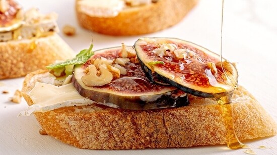 Potassium is a vital mineral that aids the body in controlling blood pressure as it facilitates the refuting of negative impacts of sodium. The goodness of potassium in figs helps to stimulate the functioning of muscles and nerves, balances the fluid in the system and maintains the electrolyte balance.(Pexels)