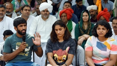 Wrestler Bajrang Punia addresses the media during a protest against the Wrestling Federation of India (WFI) chief Brij Bhushan Singh, at Jantar Mantar, in New Delhi. (Ishant ) Wrestler Bajrang Punia addresses the media during a protest against the Wrestling Federation of India (WFI) chief Brij Bhushan Singh, at Jantar Mantar, in New Delhi. (Ishant )