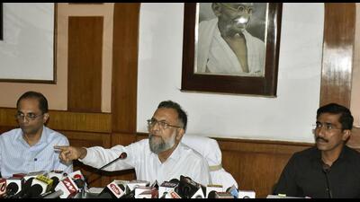 Bihar chief secretary Amir Subhani addresses a press conference in Patna on Thursday. (Santosh Kumar/HT Photo) Bihar chief secretary Amir Subhani addresses a press conference in Patna on Thursday. (Santosh Kumar/HT Photo)