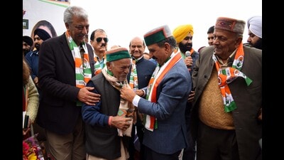 Chief minister Sukhvinder Singh Sukhu meets people during the election campaign in Shimla on Thursday. (Deepak Sansta/HT) Chief minister Sukhvinder Singh Sukhu meets people during the election campaign in Shimla on Thursday. (Deepak Sansta/HT)