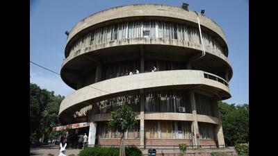 Police have booked an unidentified person for allegedly stealing heritage wooden stool from MSc 2nd year’s laboratory at Panjab University (PU) on Tuesday. (HT File)