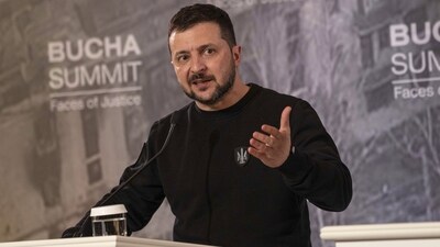 Ukrainian President Volodymyr Zelensky (AP Photo/Evgeniy Maloletka) (AP) Ukrainian President Volodymyr Zelensky (AP Photo/Evgeniy Maloletka) (AP)