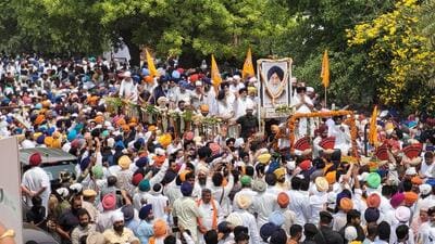 Shiromani Akali Dal patriarch and five-time Punjab chief minister Parkash Singh Badal’s last journey in Badal village of Lambi tehsil in Muktsar district on Thursday afternoon. (Sanjeev Kumar/HT) Shiromani Akali Dal patriarch and five-time Punjab chief minister Parkash Singh Badal’s last journey in Badal village of Lambi tehsil in Muktsar district on Thursday afternoon. (Sanjeev Kumar/HT)