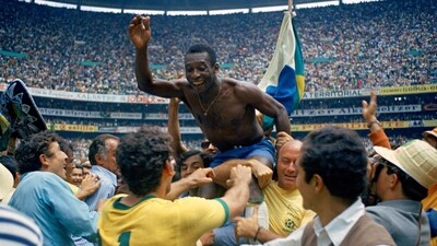 Brazil's Pele is hoisted on the shoulders of his teammates after Brazil won the World Cup final against Italy, 4-1, in Mexico City's Estadio Azteca (AP) Brazil's Pele is hoisted on the shoulders of his teammates after Brazil won the World Cup final against Italy, 4-1, in Mexico City's Estadio Azteca (AP)