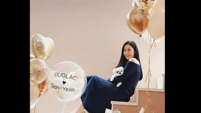 Son Ye-jin with her dog, Kitty. (Instagram/@yejinhand)
