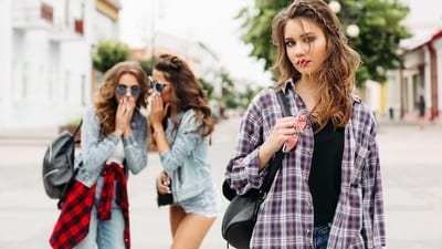 Abuse in friendships should never be minimized or ignored (Freepik) Abuse in friendships should never be minimized or ignored (Freepik)