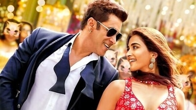 Salman Khan and Pooja Hegde in a still from Kisi Ka Bhai Kisi Ki Jaan. Salman Khan and Pooja Hegde in a still from Kisi Ka Bhai Kisi Ki Jaan.